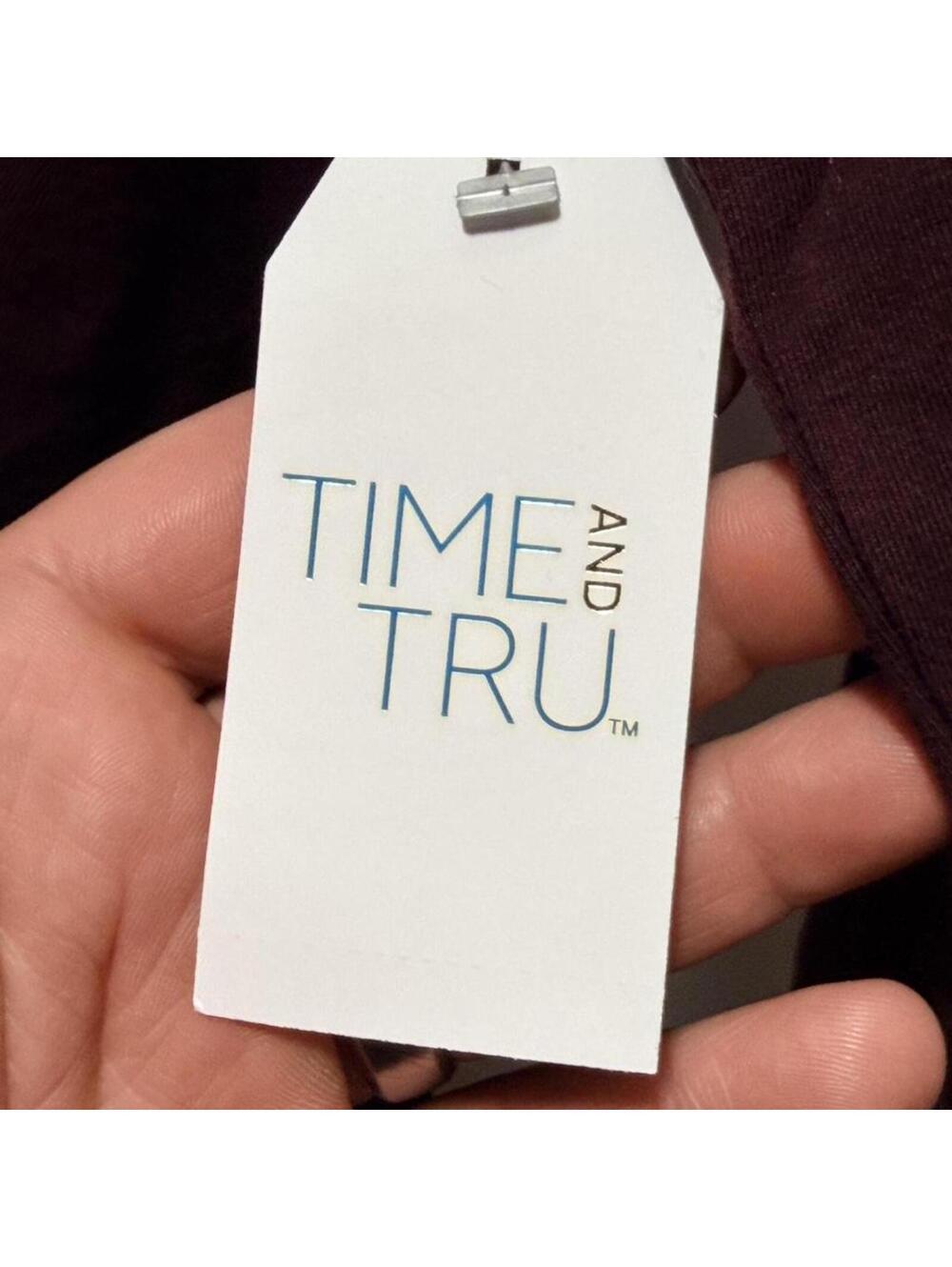 Time and Tru Women's Burgundy and Purple Crop-top - Picture 2 of 4